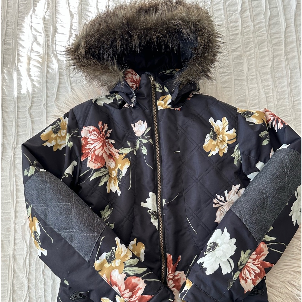 Girls size 14/16 SKI jacket with Fur hood- PERFECT condition